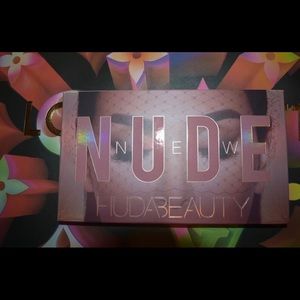 NAKED HUDA PALLET